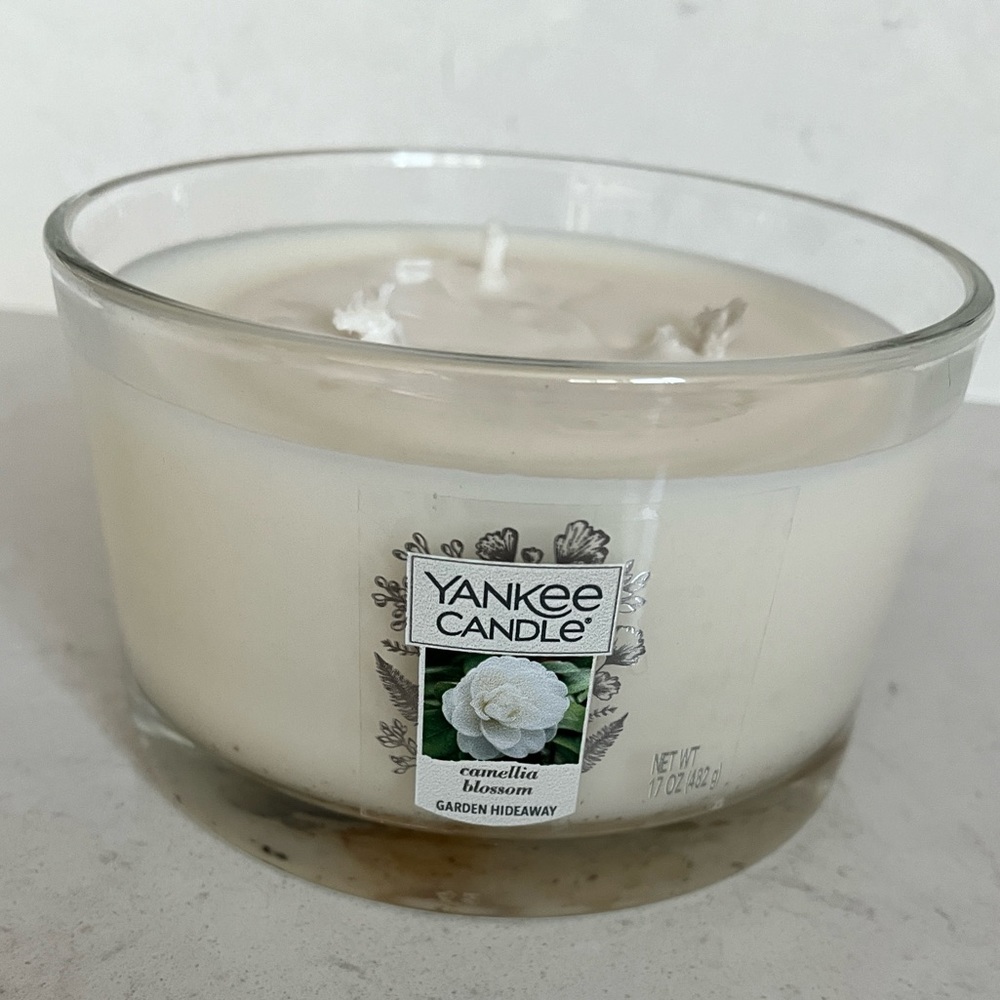 Yankee Candle Camellia Blossom 3 wick
